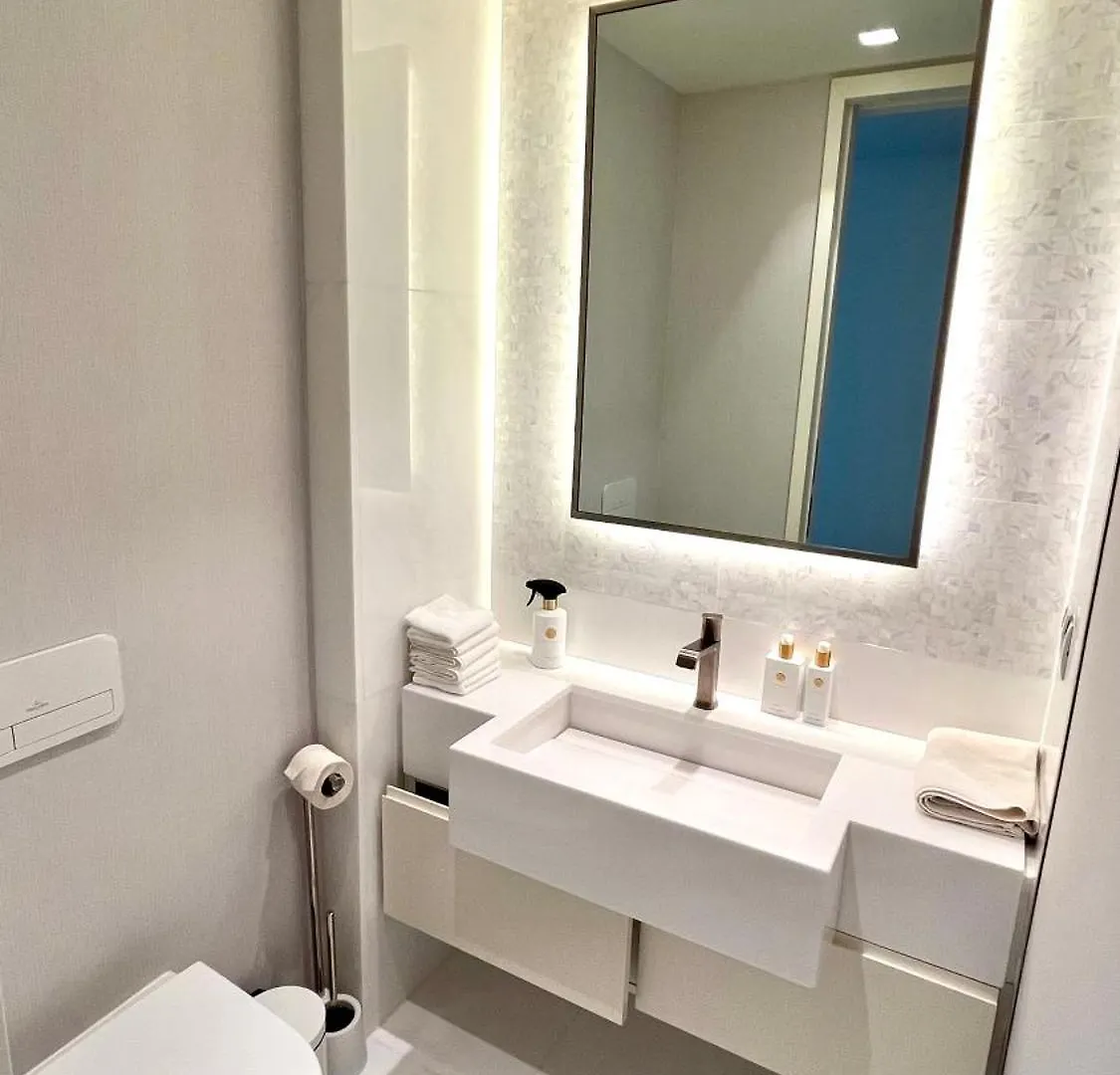Luxurious 2 Bedrooms Home With Amenities In Lisbon Center 0*,