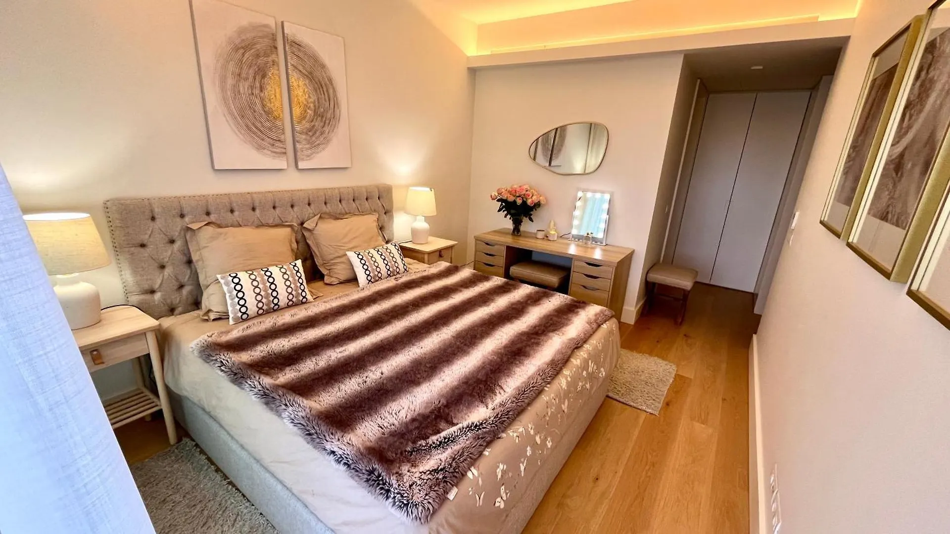 Apartment Luxurious 2 Bedrooms Home With Amenities In Lisbon Center Portugal