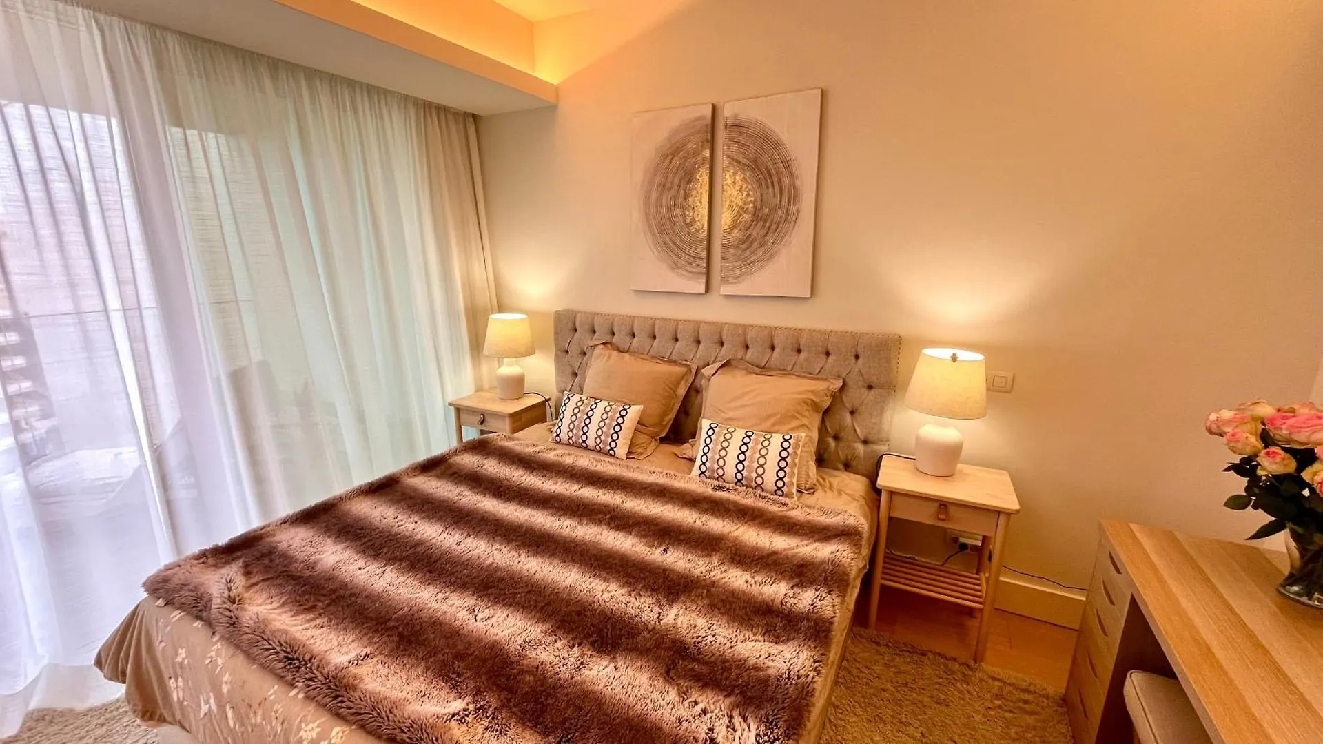 Luxurious 2 Bedrooms Home With Amenities In Lisbon Center