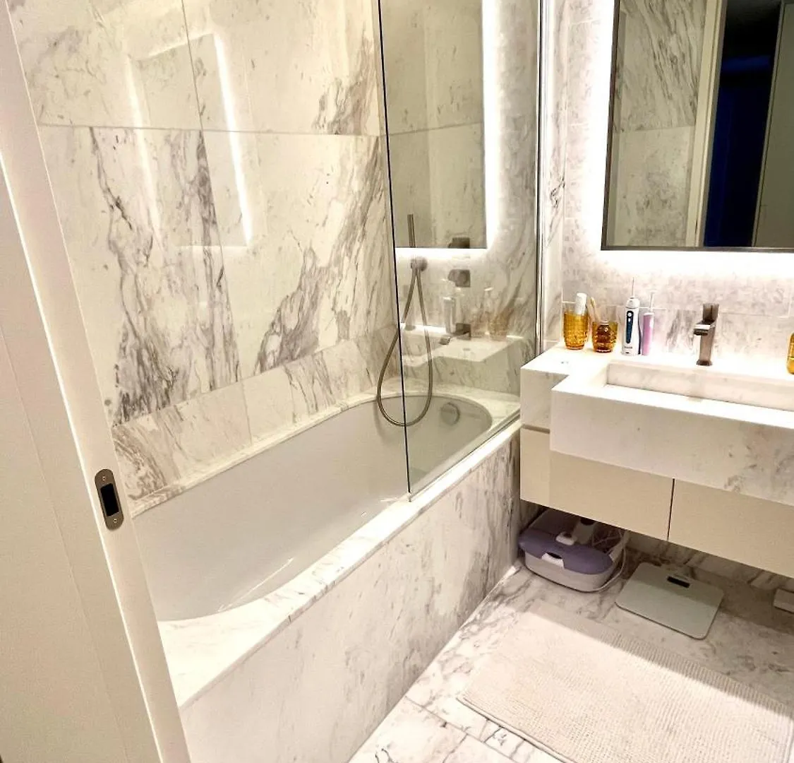 Apartment Luxurious 2 Bedrooms Home With Amenities In Lisbon Center