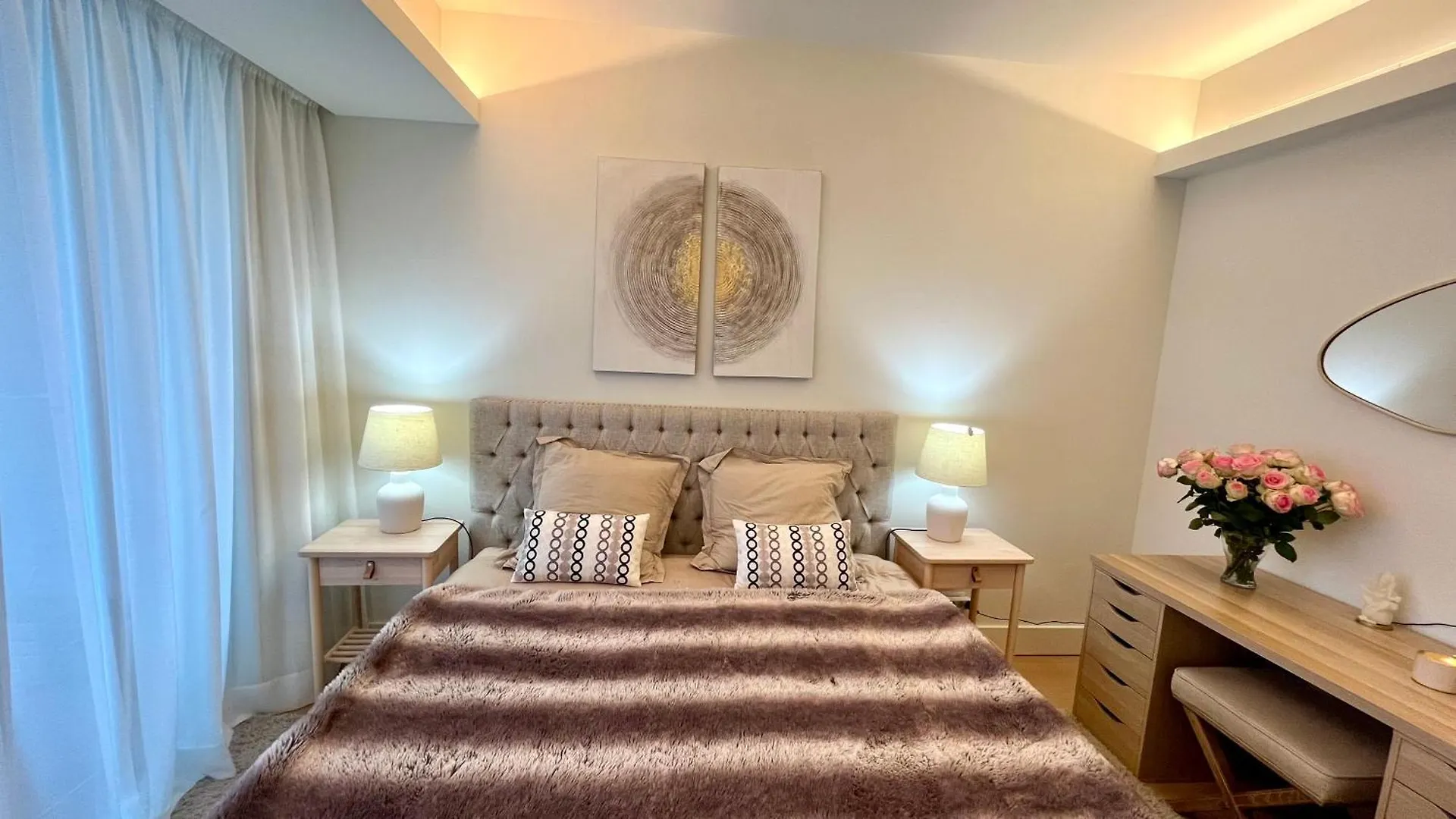 Luxurious 2 Bedrooms Home With Amenities In Lisbon Center Apartment