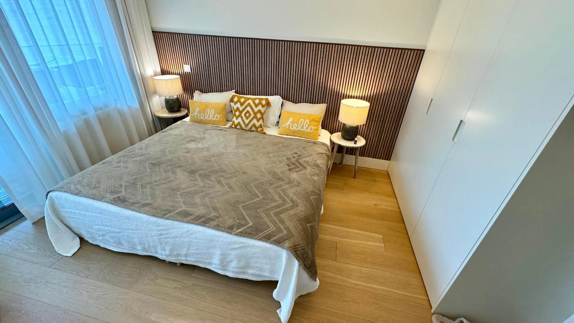 Apartment Luxurious 2 Bedrooms Home With Amenities In Lisbon Center